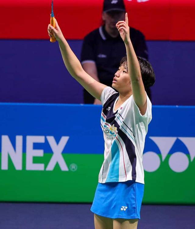 向球员付清 向球员付清